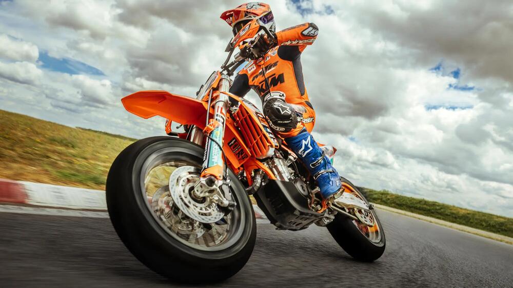 Dæk MICHELIN POWER SUPERMOTO egenskaber-og-fordele-1 16/9