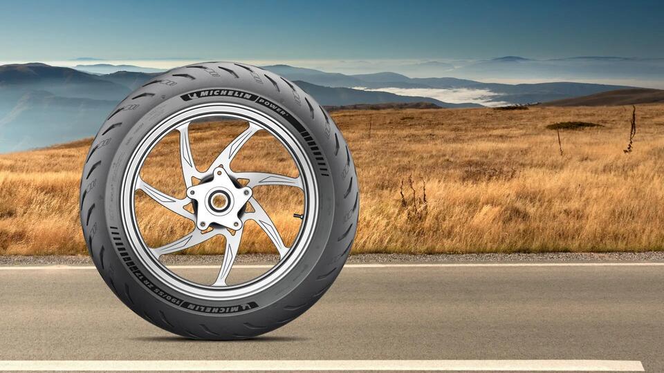 Dekk MICHELIN POWER 5 Helårsdekk egenskaper-og-fordeler-2 16/9