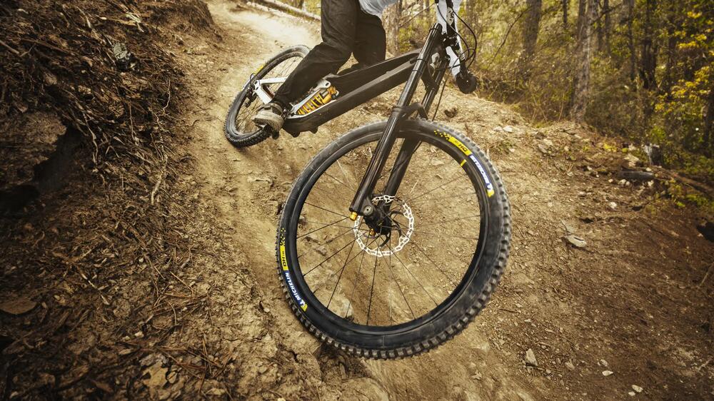 Opona MICHELIN DH16 RACING LINE Przednia i tylna Cechy i zalety-3 16/9