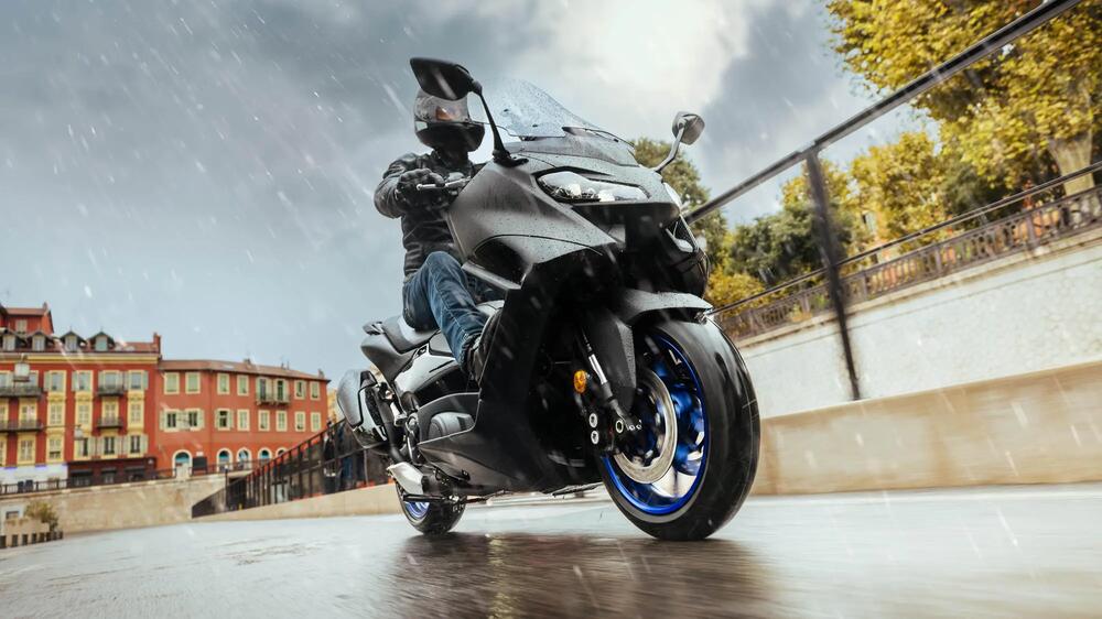 Pneu MICHELIN POWER SHIFT caractéristiques-et-avantages-2 16/9