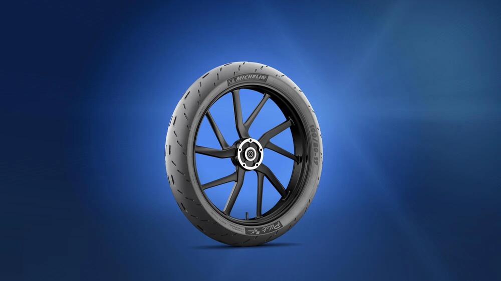 Tyre MICHELIN PILOT MOTO GP All-season tyre features-and-benefits-2 16/9