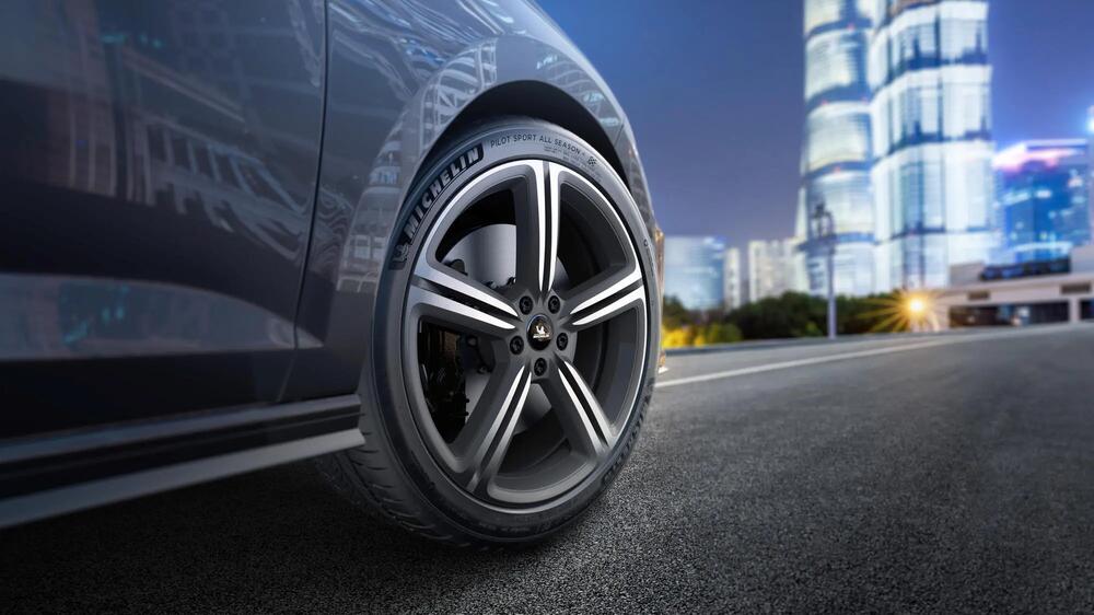 MICHELIN PILOT SPORT ALL SEASON 4 All-season tyre