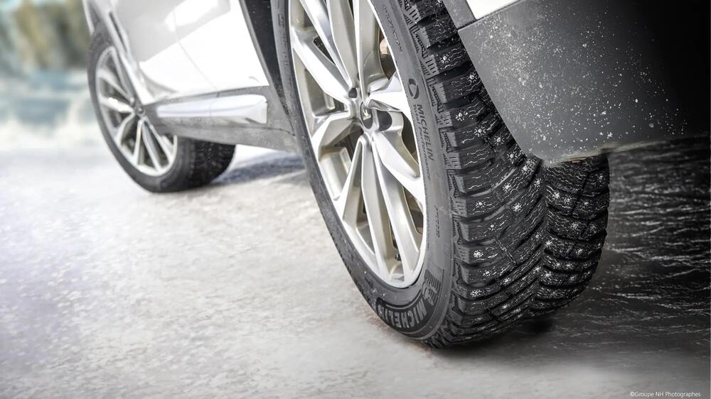 Шина MICHELIN X-ICE NORTH 4 SUV Зимова шина особливості-та-переваги-4 16/9