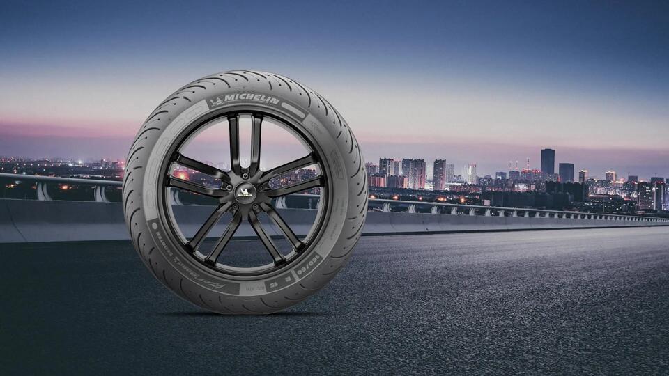 Tyre MICHELIN PILOT ROAD 4 SC features-and-benefits-3 16/9