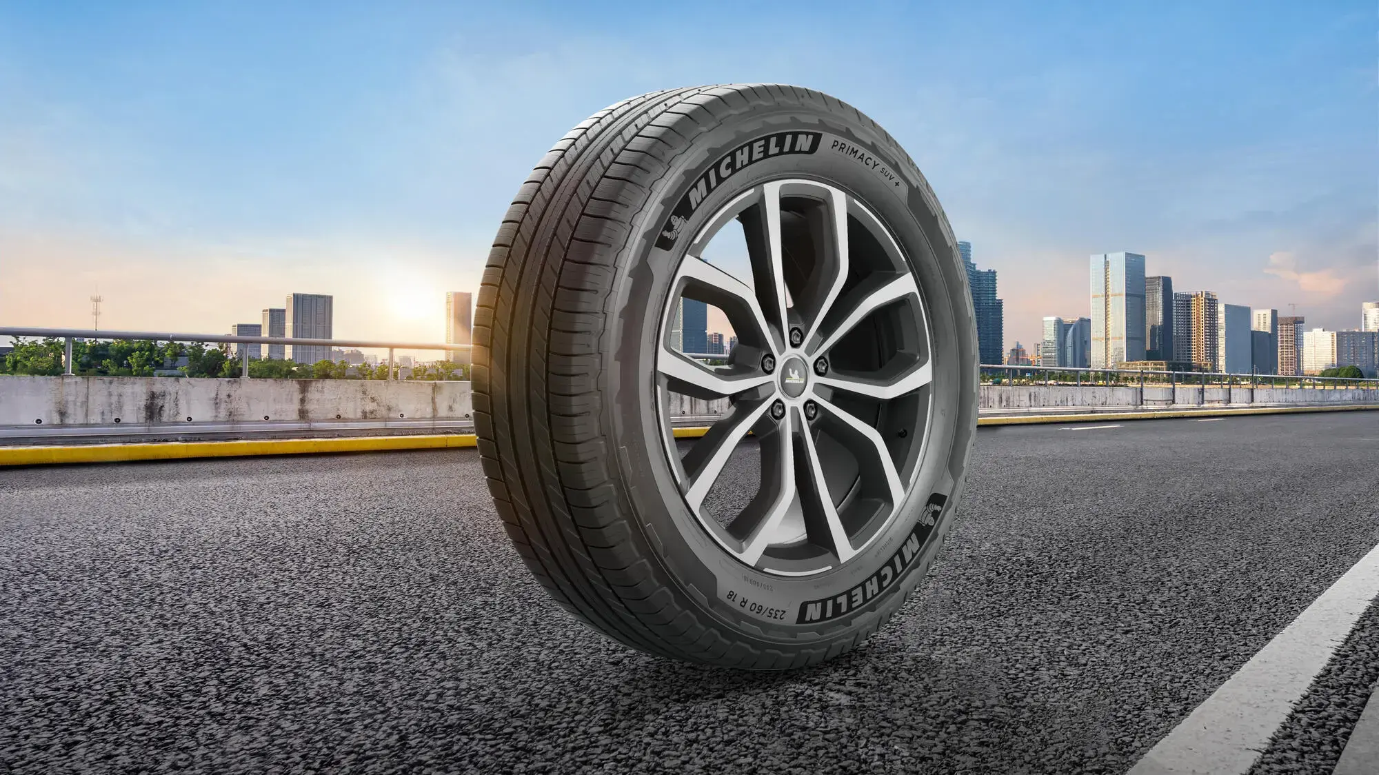 235/60 R18、MICHELIN Primacy SUV +、2023年 Michelin Primacy Tour A/S 235/60R18 107V XL Tire