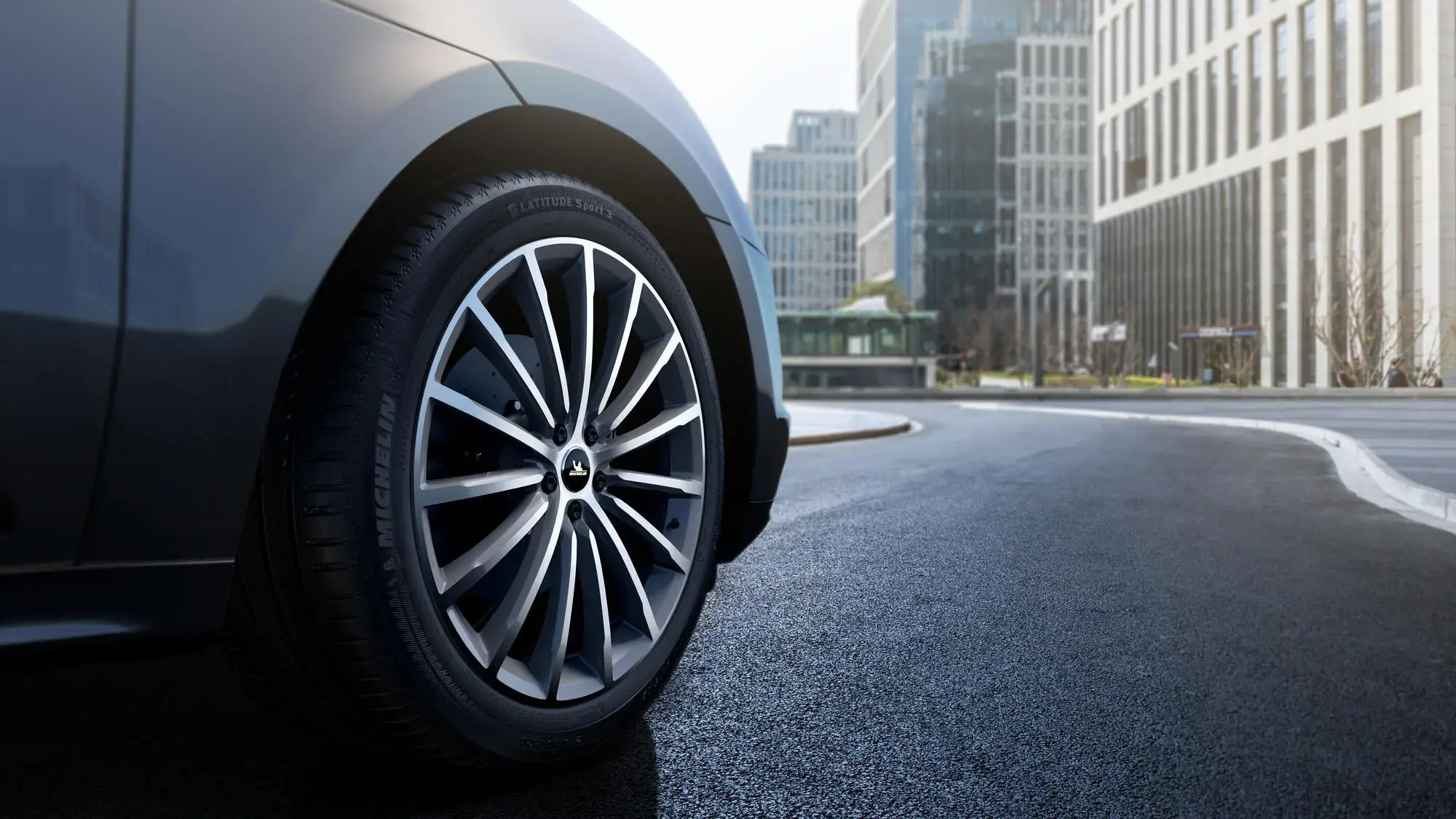 4w-45_tire_michelin_latitude-