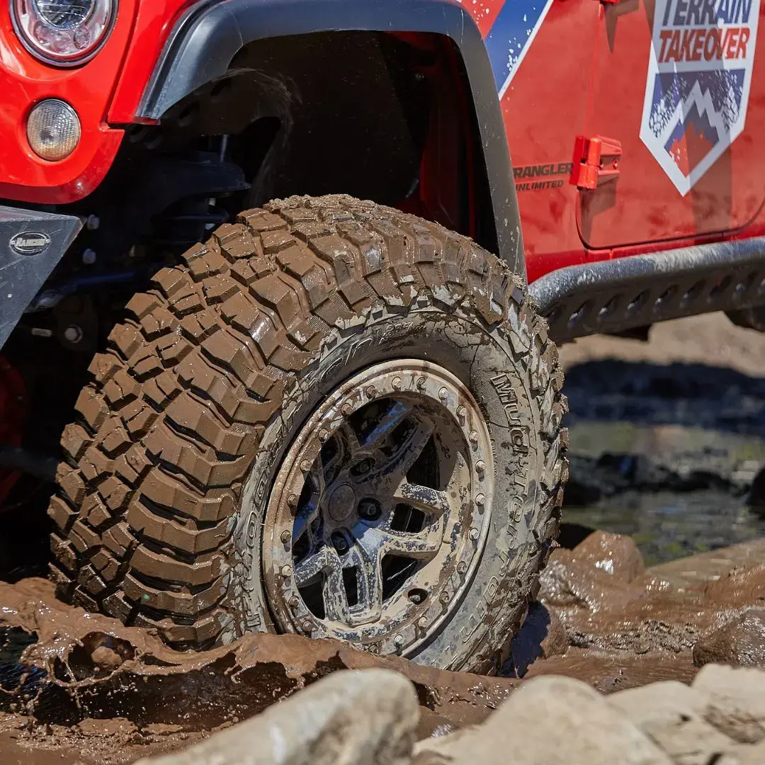【引取り限定】BFGoodrich KM3＋MKW MK-46　5本 バリ溝 MUD-TERRAIN T/A KM3 - Car Tire | BFGoodrich USA