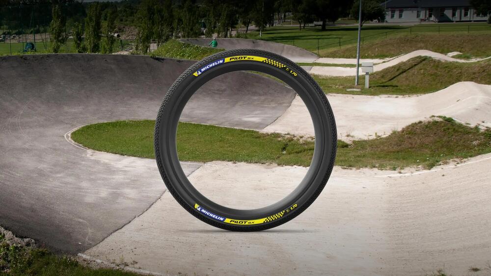 Opona MICHELIN PILOT SX Przednia i tylna Cechy i zalety-2 16/9